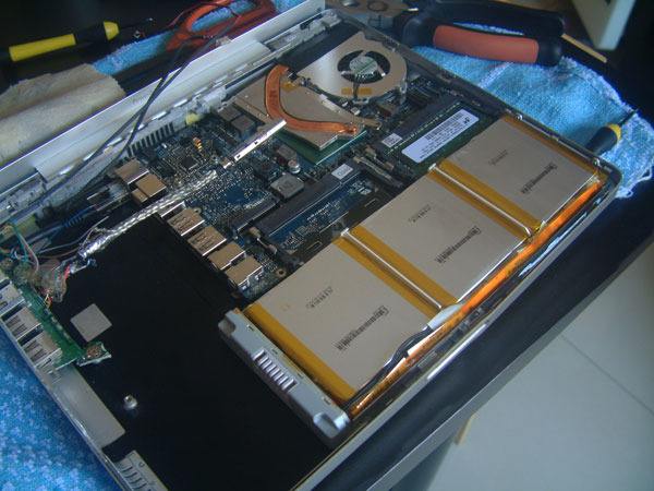 自恢復(fù)保險(xiǎn)絲安裝到平板電腦上